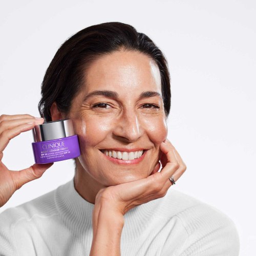 CLINIQUE Smart Clinical Repair™ - Faltenkorrekturcreme SPF 30 CLINIQUE Smart Clinical Repair™ - Faltenkorrekturcreme SPF 30